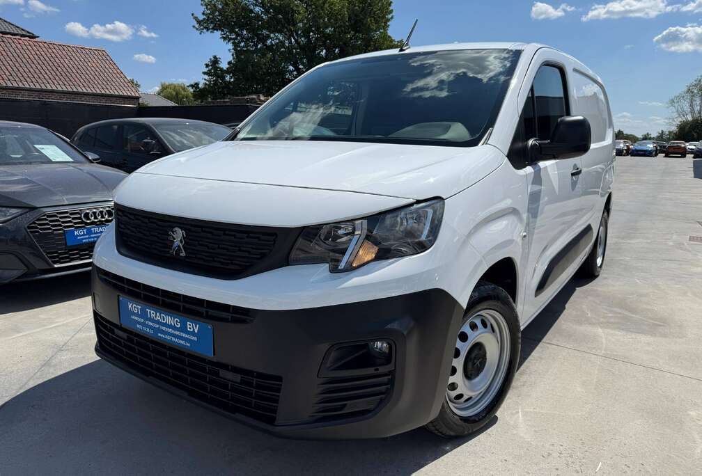 Peugeot 1.5 BLUEHDI 102PK L2 CARPLAY NAVIGATIE BLUETOOTH PDC A/C