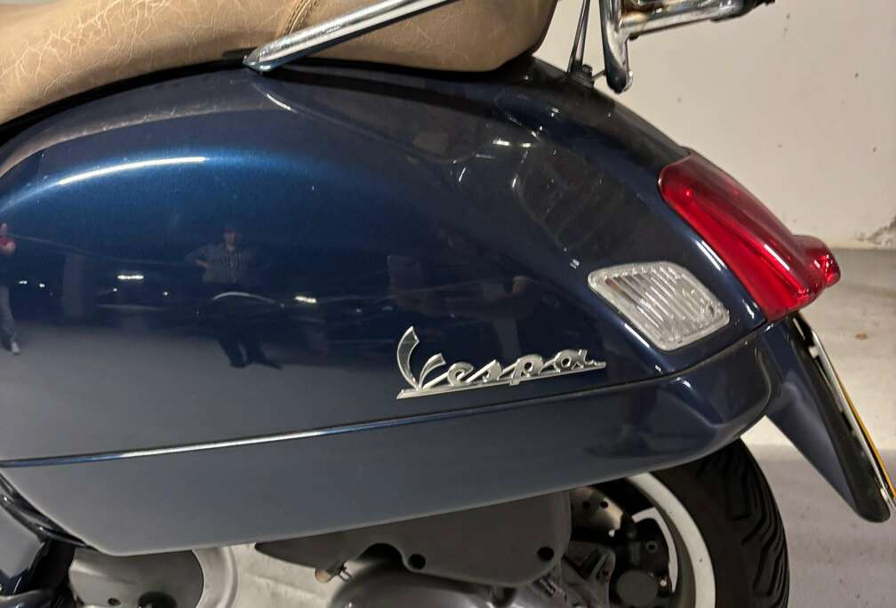 Piaggio IE