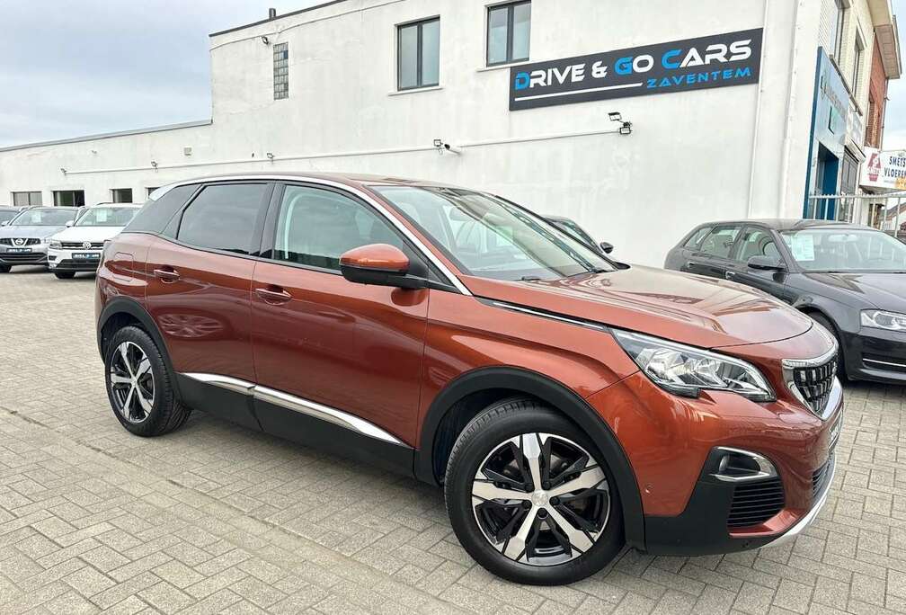 Peugeot 1.2i Benzine - CarPlay ** 1 JAAR GARANTIE ** !!