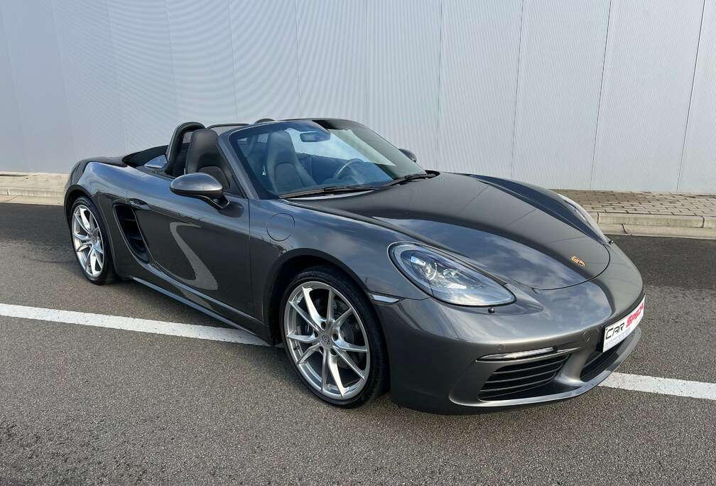 Porsche 718  - 2.0 l Turbo PDK  - 300 cv - Exhaust -