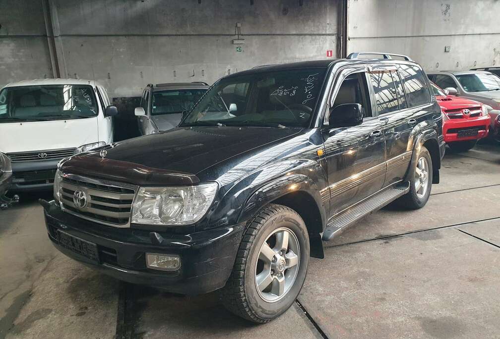 Toyota Landcruiser 4.2 Turbo 24v VX 7pl.