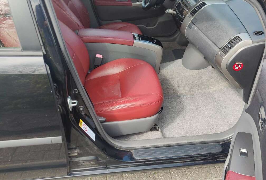 Toyota 1.5 Tech Camera-Leder-Keyless-Navi rijd goed