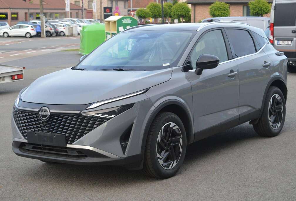 Nissan Qashqai 1.3 DIG-T MHEV N-Connecta Xtronic + winterpack en panoramisch dak