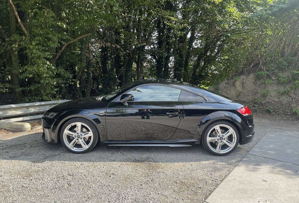 Audi Coupe 40 TFSI S tronic