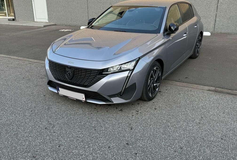 Peugeot PureTech 130 EAT8 Allure