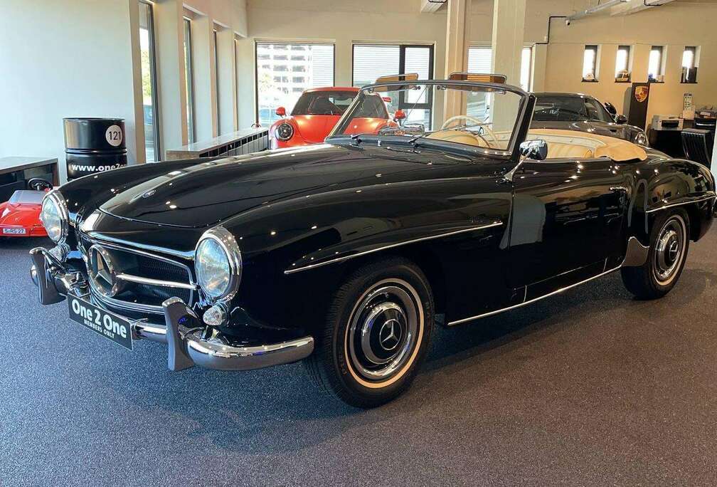 Mercedes-Benz SL Roadster