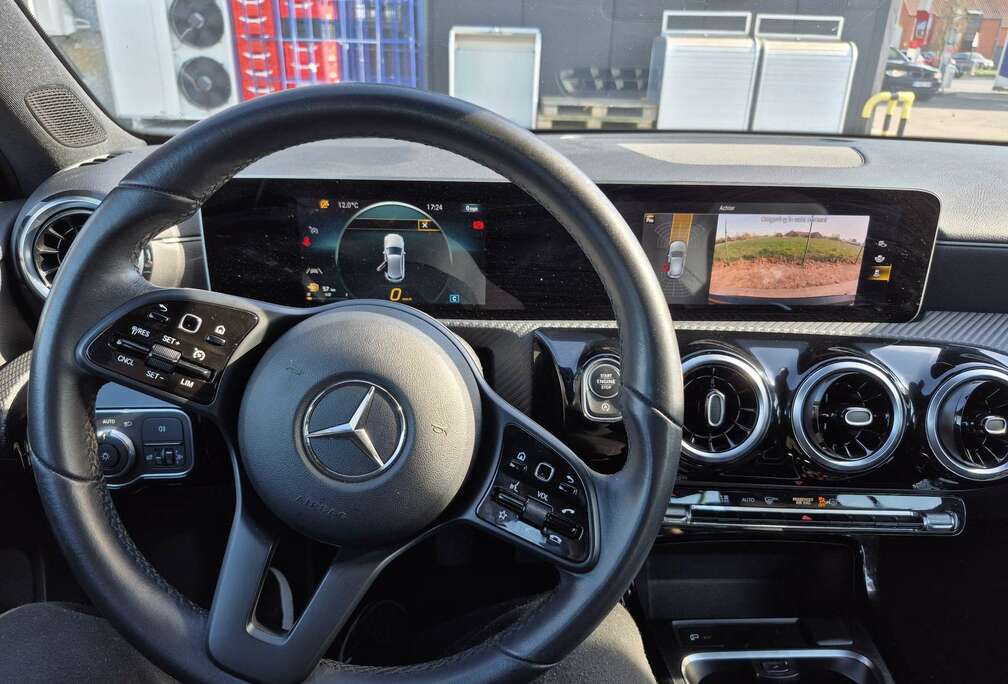 Mercedes-Benz Business Solution