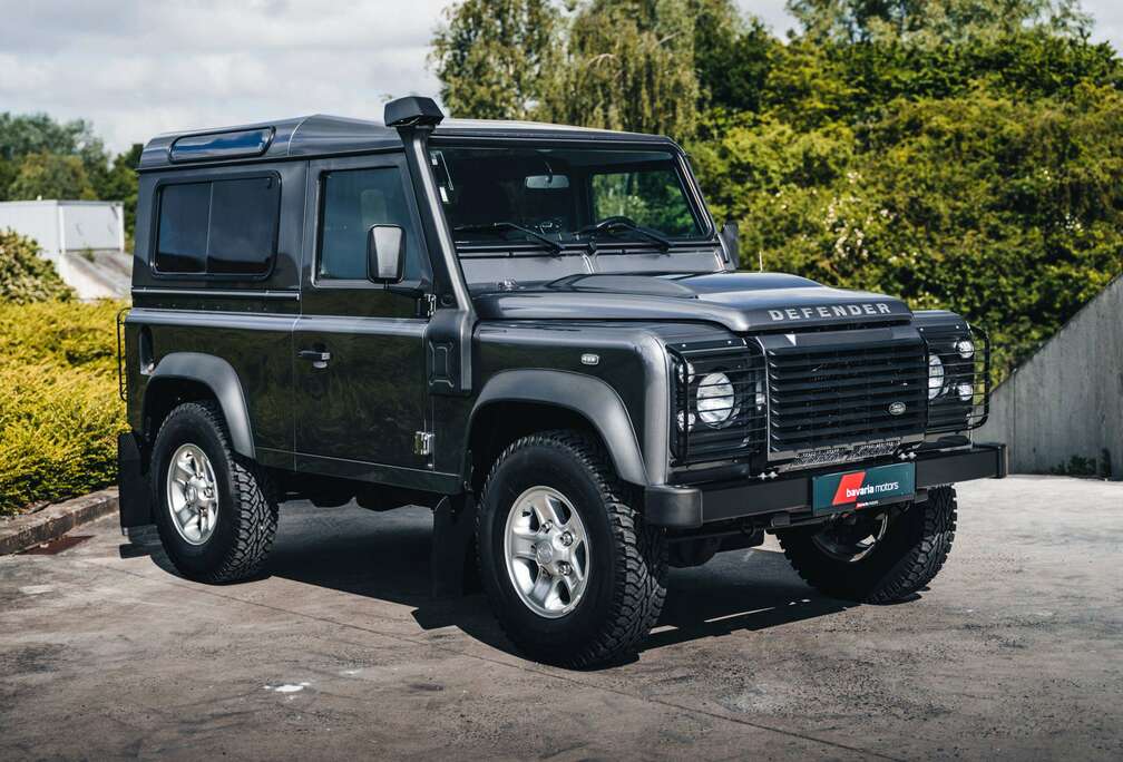 Land Rover 2.2 Turbo / 90 / SW / Corris Grey / Camera