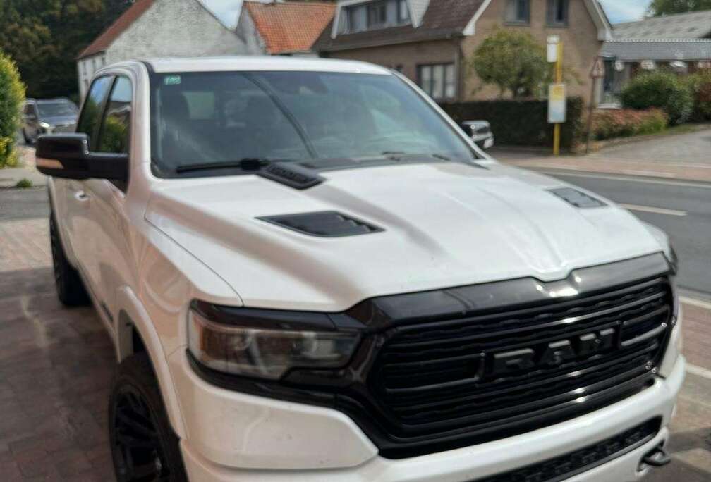 Dodge Dodge Ram 5.7 HEMI 1500 limited. (essence+gaz)