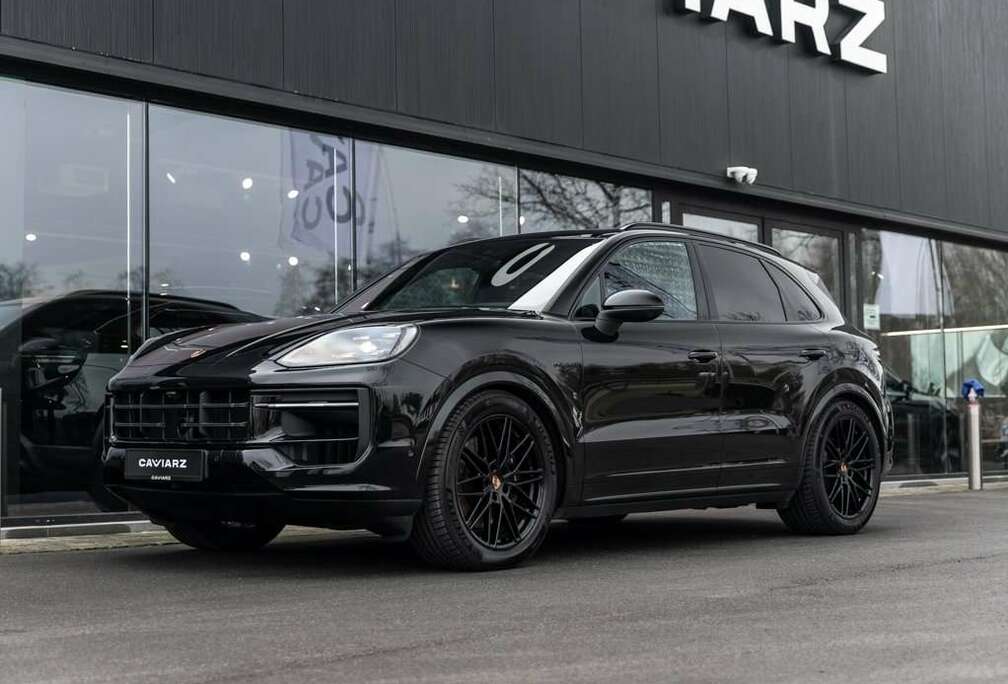 Porsche E-HYB SPORTDES/UITL/MATR/SOFTCL/ACC/DISPL/18W/BOSE