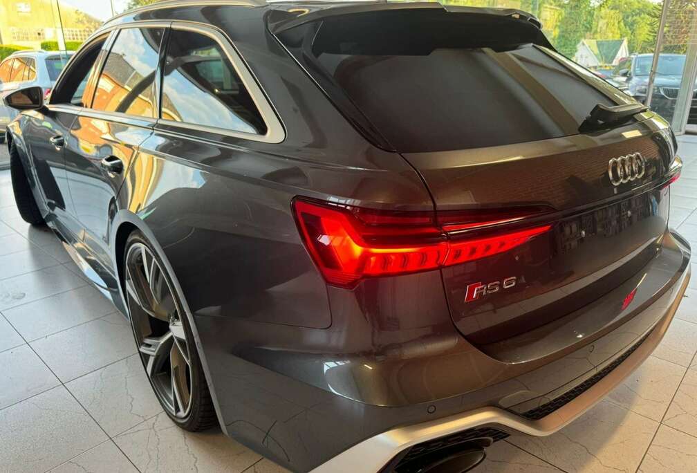 Audi RS6+Avant+4.0+V8+TFSI+Quattro+Tiptronic