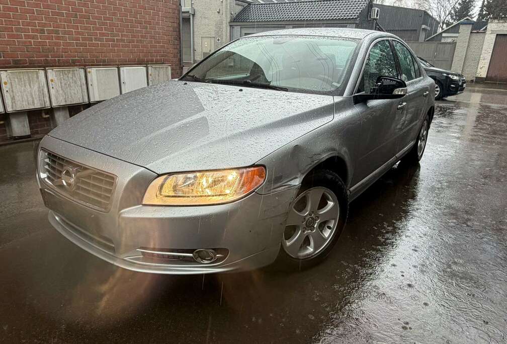 Volvo 2.0D 136 Summum