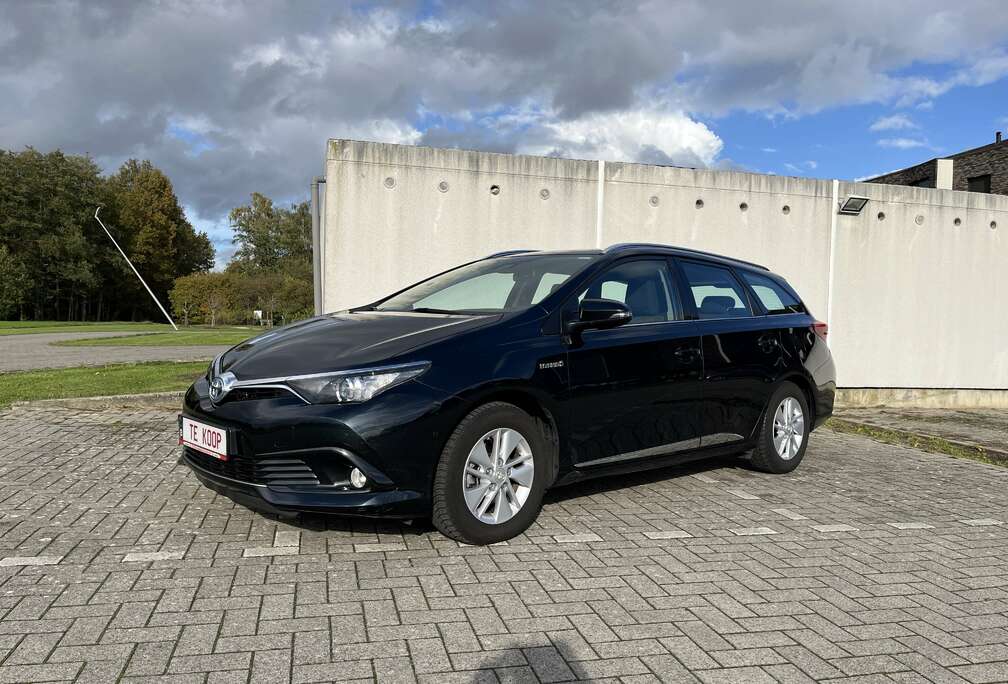 Toyota Auris 1.8 VVT-i Hybrid Automatik Touring Sports