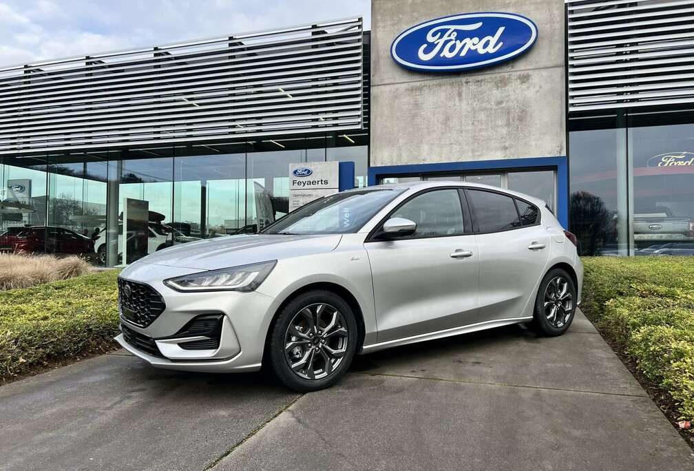Ford ST-LINE X / 155 PK / AUTOMAAT / STOCK