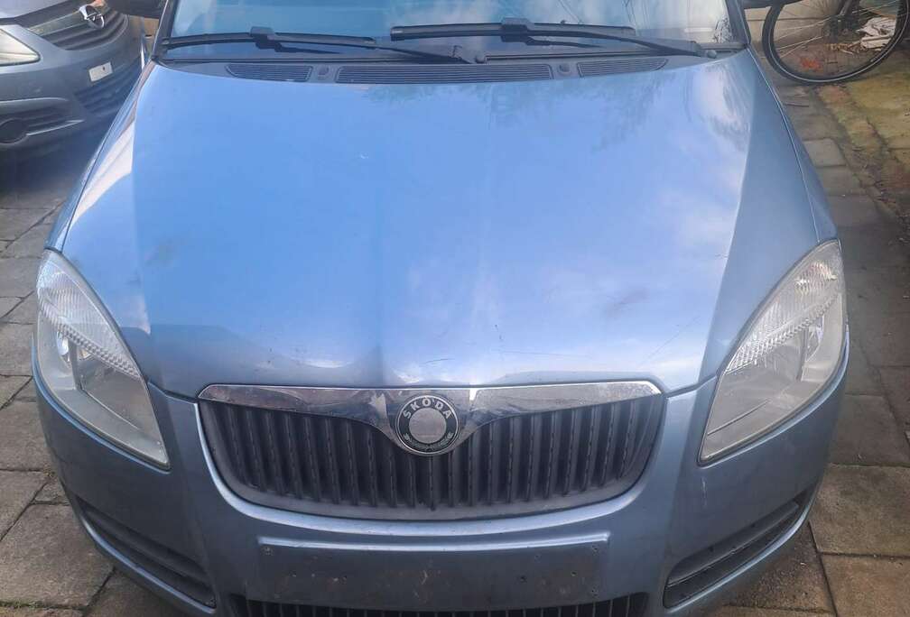 Skoda SW 1.2i Classic prêt à immatriculé