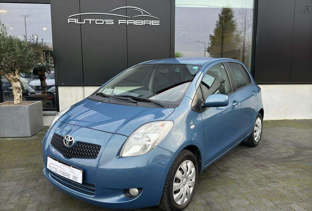 Toyota 1.3i VVT-i 16v Airco GPS 95000km