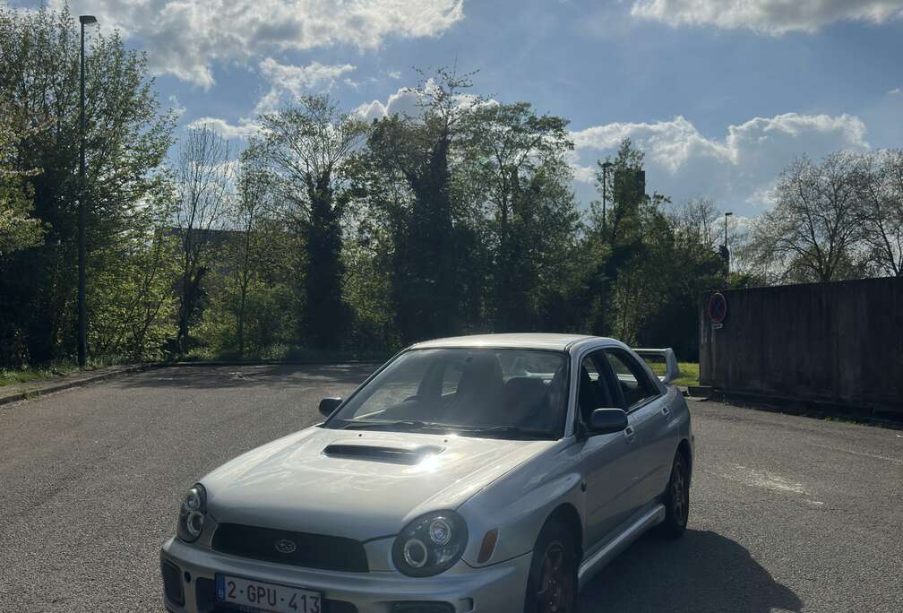 Subaru 2.0 Turbo 225cv Avec Demande Immatriculation