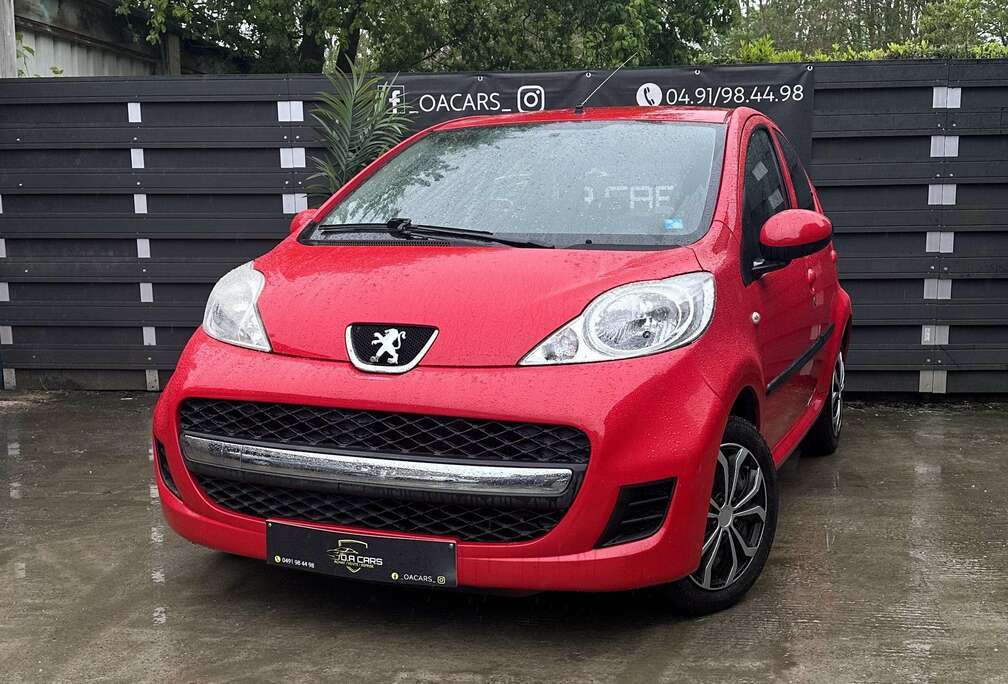 Peugeot 107 1.0i