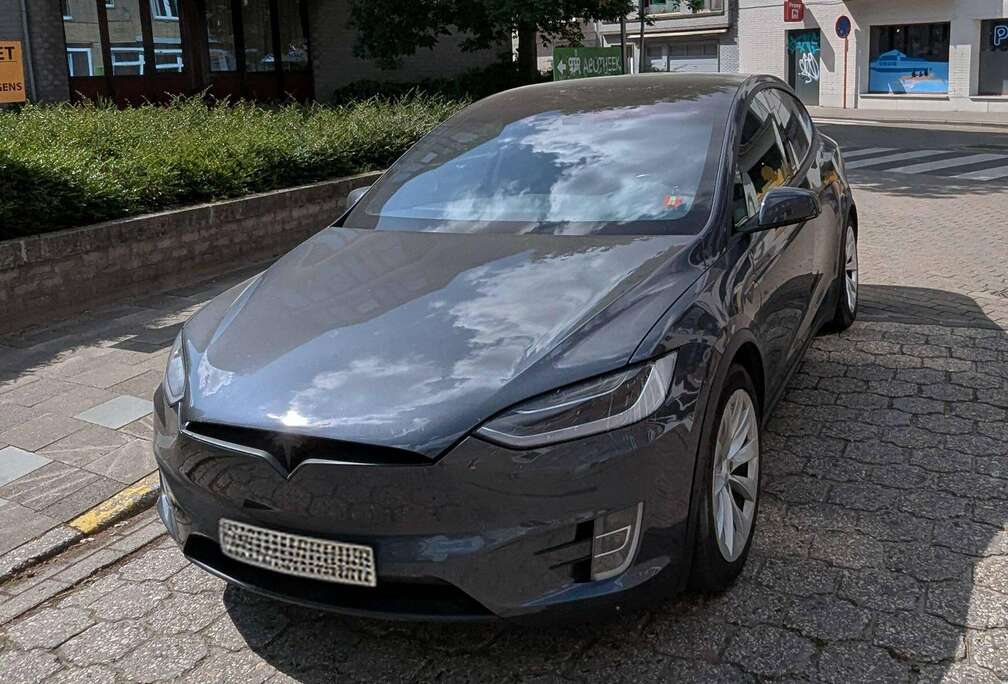 Tesla Model X 90 kWh Dual Moteur Signature Performance