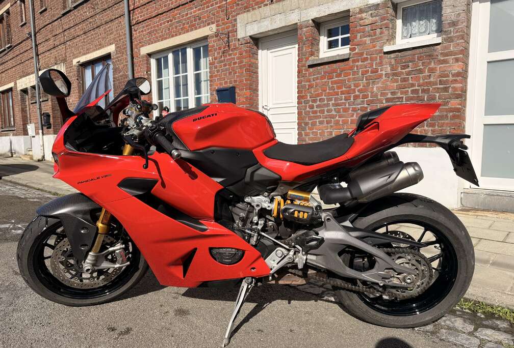 Panigale V2S