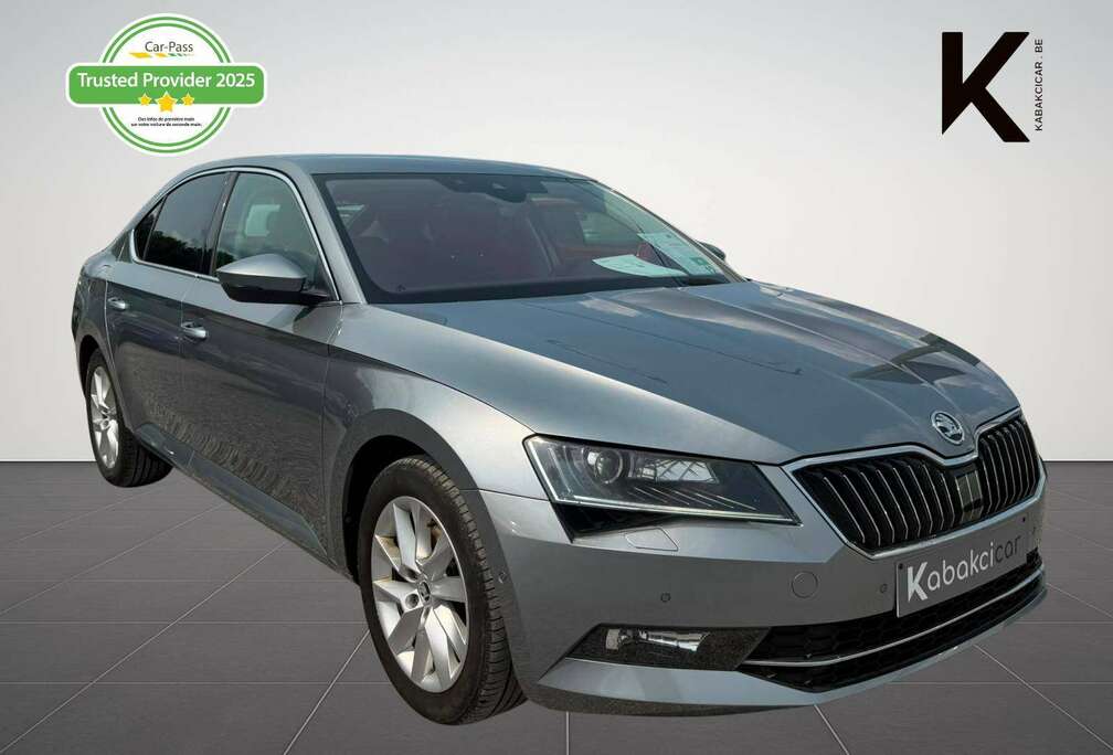 Skoda Superb 1.6 CR TDI DSG / Navi / Caméra / Xénon-LED / Garantie