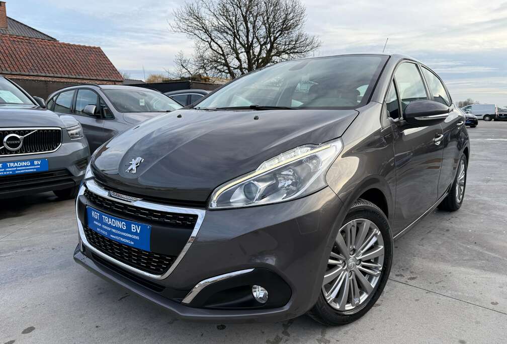 Peugeot 1.2i 5-DEURS NAVIGATIE CARPLAY BLUETOOTH PDC ALU