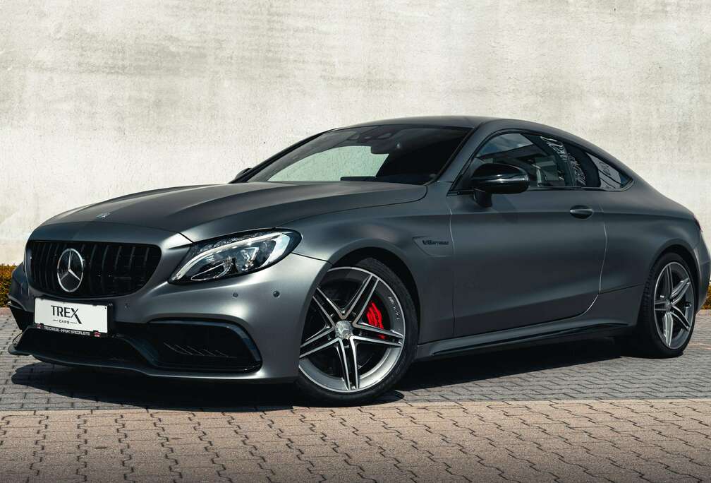 Mercedes-Benz C63 S AMG Coupé 4.0 V8/ Uitlaatsysteem/ Nightpakket/ Burmester/ Camera/ ACC