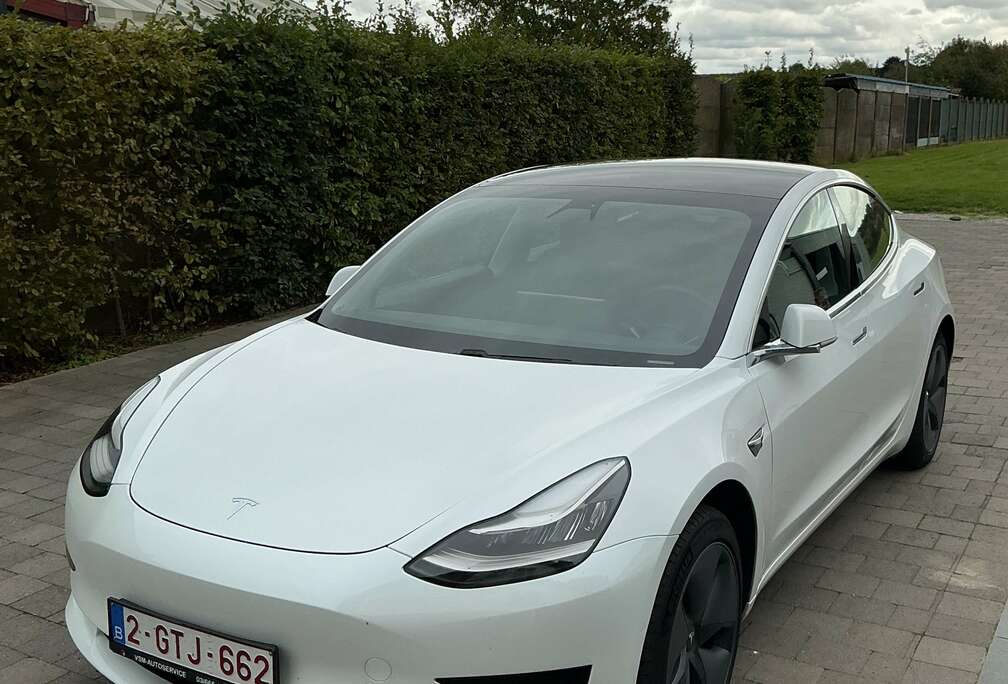 Tesla 44 kWh Standard Plus