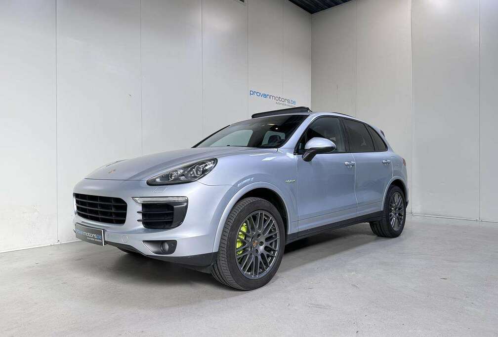 Porsche 3.0i S e-Hybrid Autom. - Pano - BOSE - Topstaat...