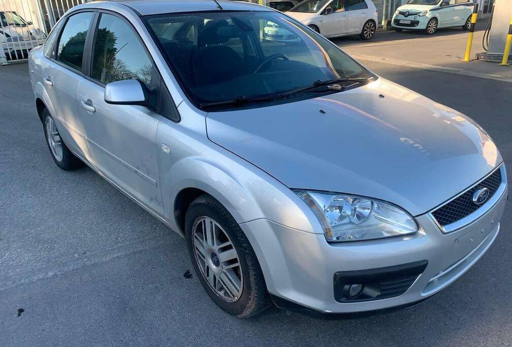 Ford Focus 1.6i 16v Ghia