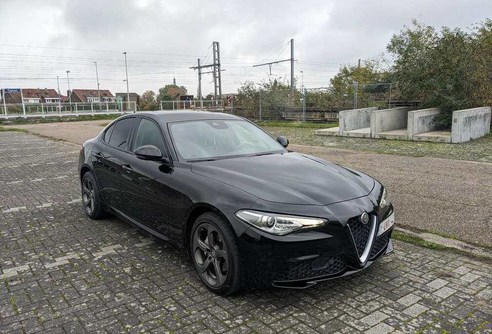 Alfa Romeo Giulia 2.0 Turbo 16V AT8 Super