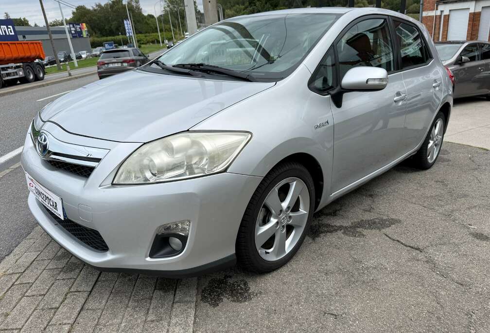 Toyota Auris HEV 1.8i HSD Sol CVT