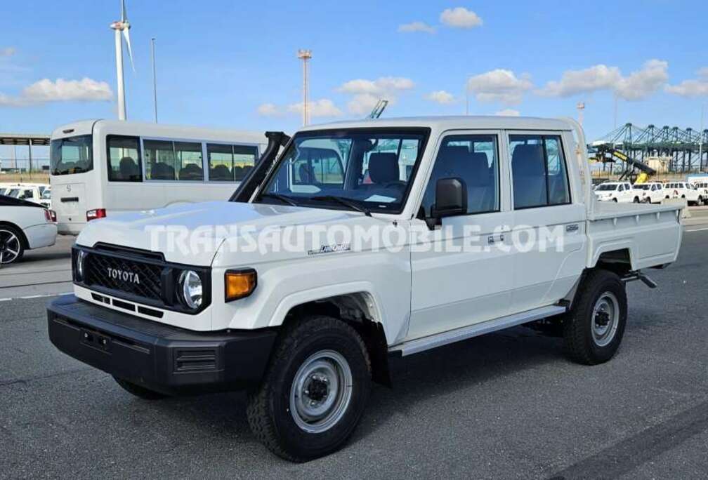 Toyota HZJ 79 Double cabin - EXPORT OUT EU TROPICAL VERSI