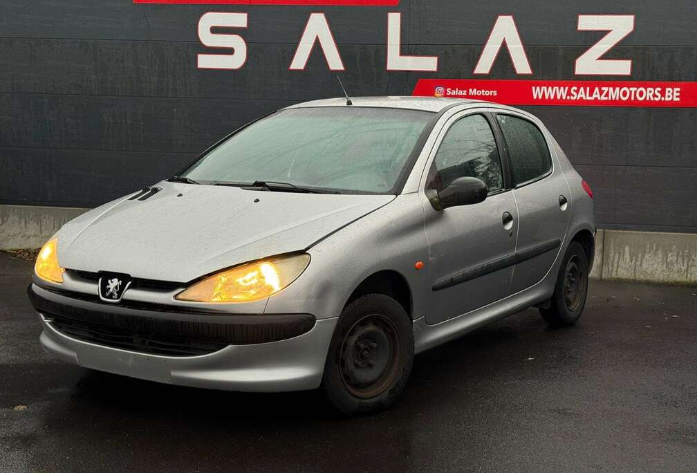 Peugeot 1.1i EXPORTATION * MARCHAND * POUR PIECES