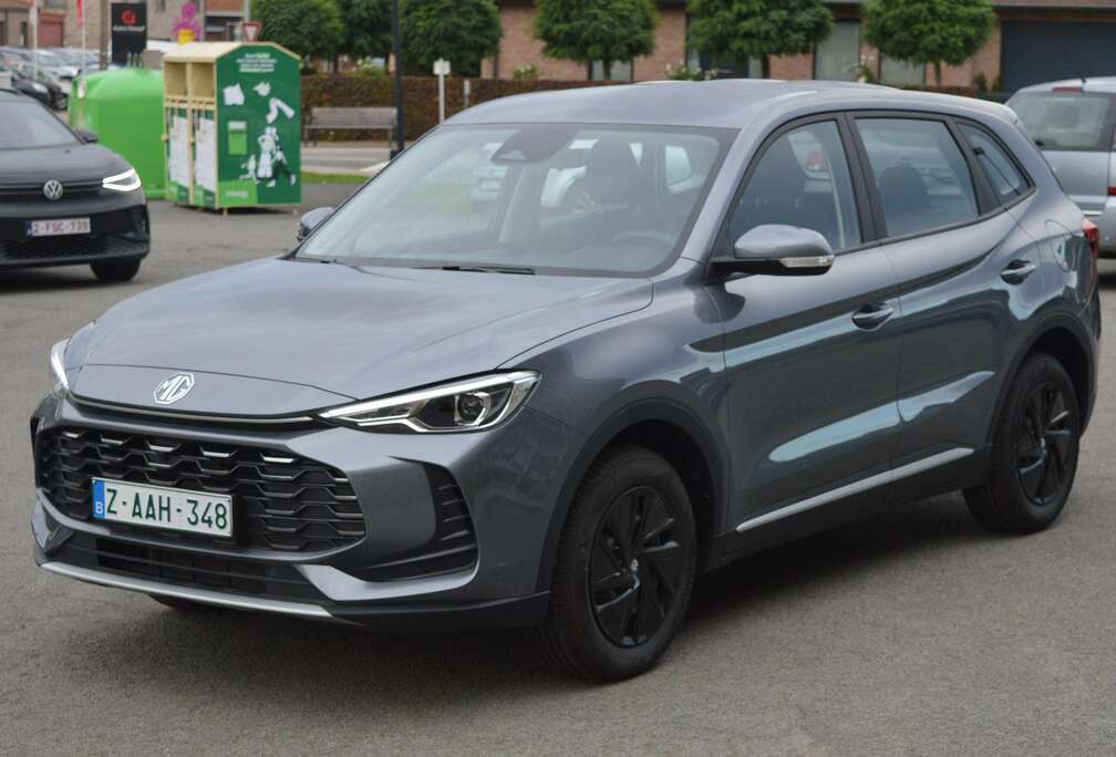 MG ZS 1.5 Standard APPLE CARPLAY+NAVI+CAMERA+...