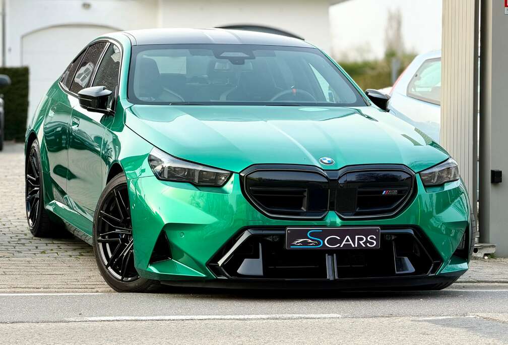 BMW 4.4i Hybride ** 11.000 km ** Btw wagen ** 727 pk *