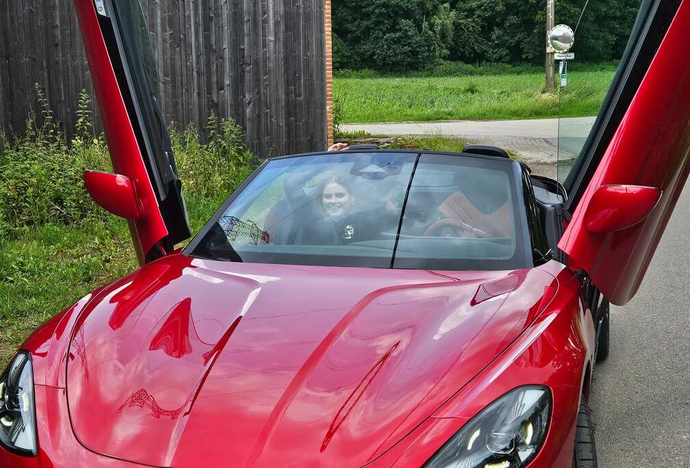 MG Cyberster 77 kWh GT