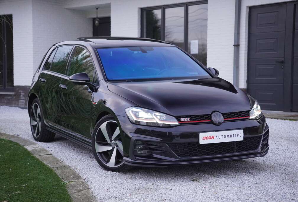 Volkswagen 7.5 DSG - Pano  Virtual  Alcantara  Dynaudio