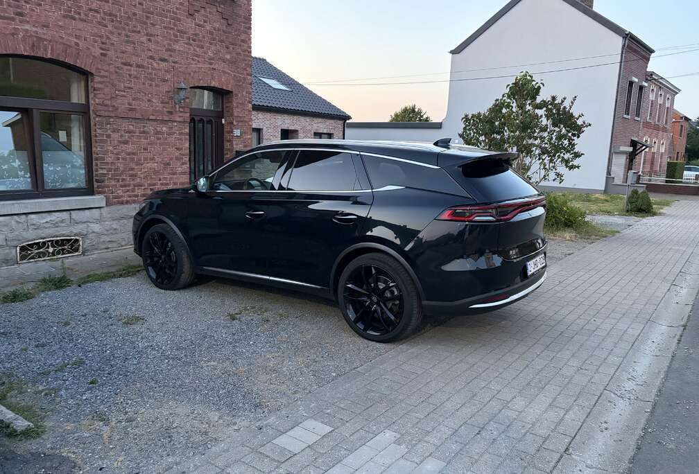 BYD 86.4 kWh Premium