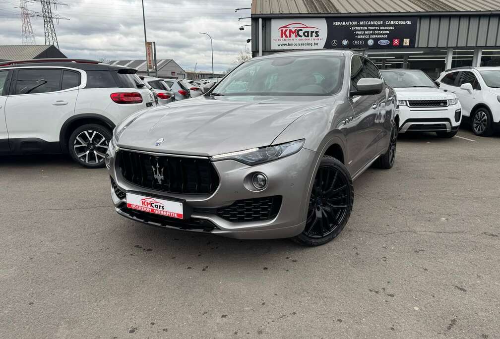 Maserati 3.0 V6 // TOIT PANORAMIQUE/CUIR/NAVIGATION/JANTES