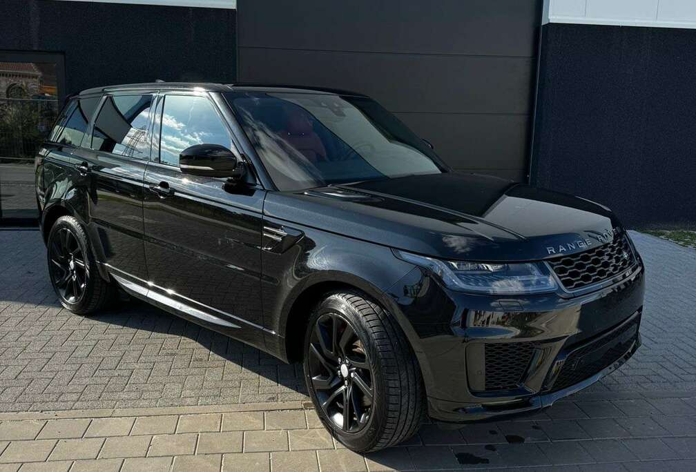 Land Rover 5.0i V8 - Feuille rose dispo