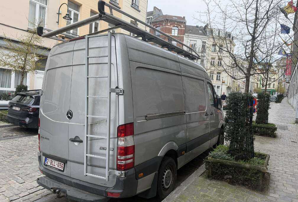 Mercedes-Benz 313 2.1 CDI BE A1 7G-tronic