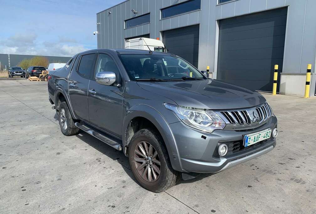 Mitsubishi 2.4 DI-D 4WD Invite (EU6)