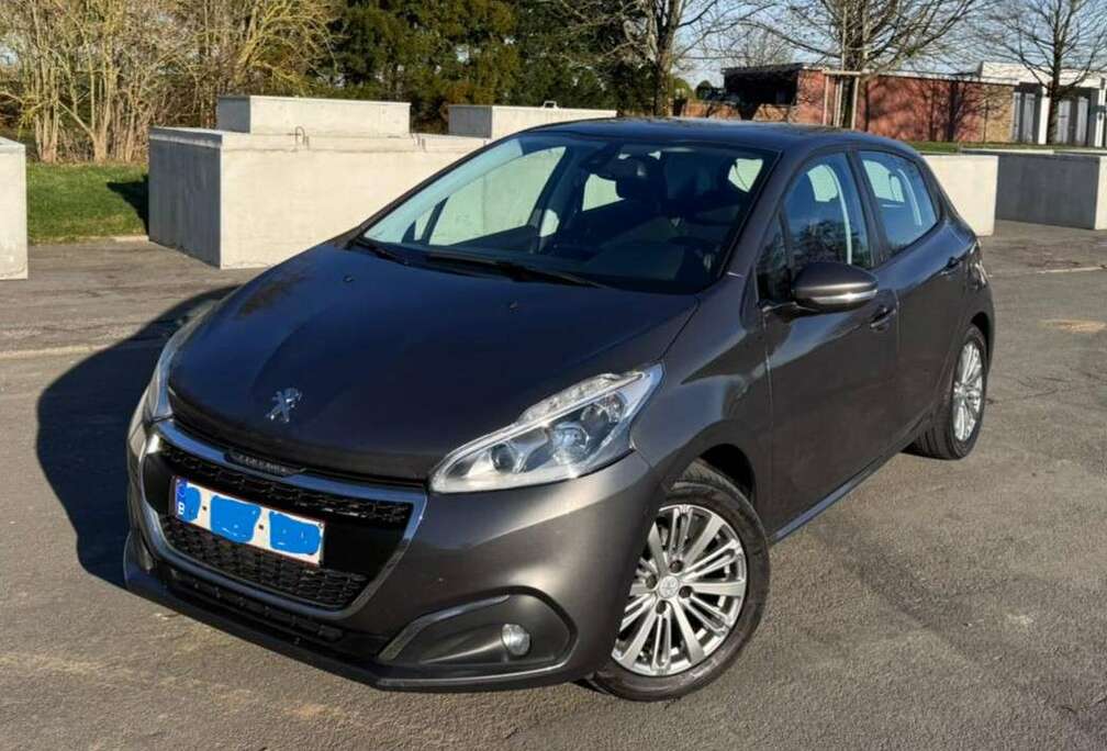 Peugeot 208 1.2 PureTech Signature S