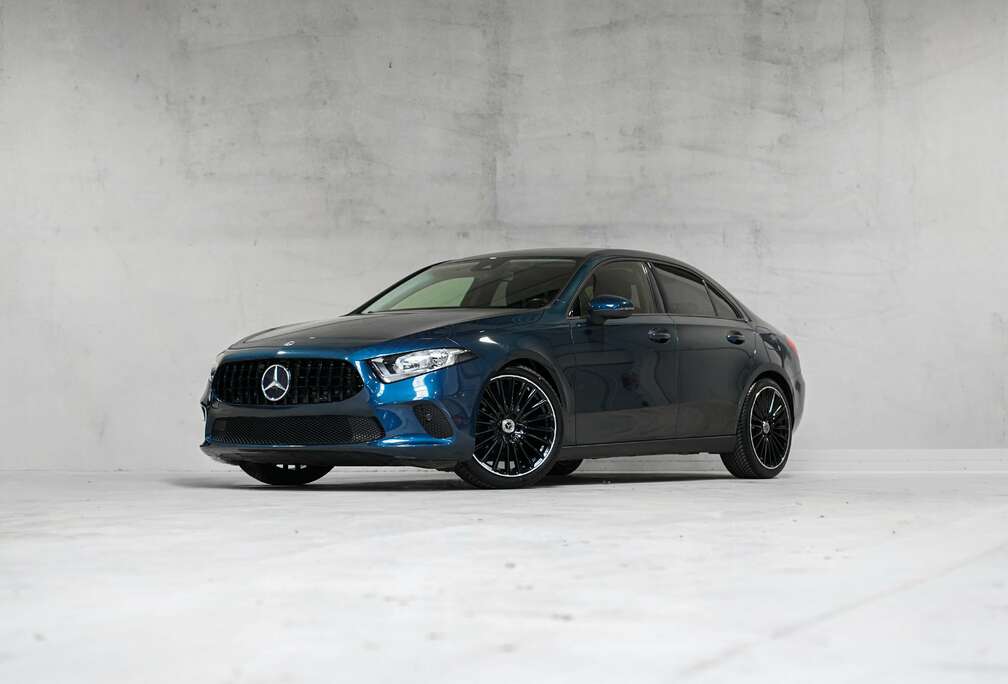 Mercedes-Benz  AMG 19\'  WIDESCREEN  TVA  GPS