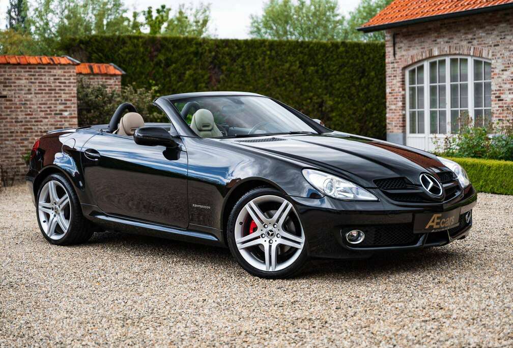 Mercedes-Benz KOMPRESSOR / ROADSTER/ MANUAL / AIR SCARF / HEATED SEATS