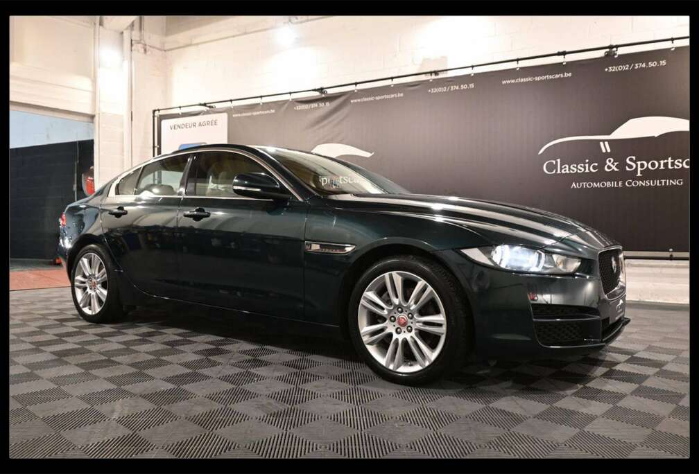 Jaguar XE 2.0 D EURO 6b / PACK SPORT / AUTO / CAMERA / LEDS / GPS NAVIGATION / PDC !!