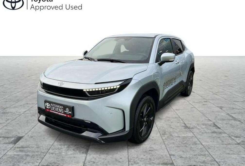 Toyota 61kw  2wd executive