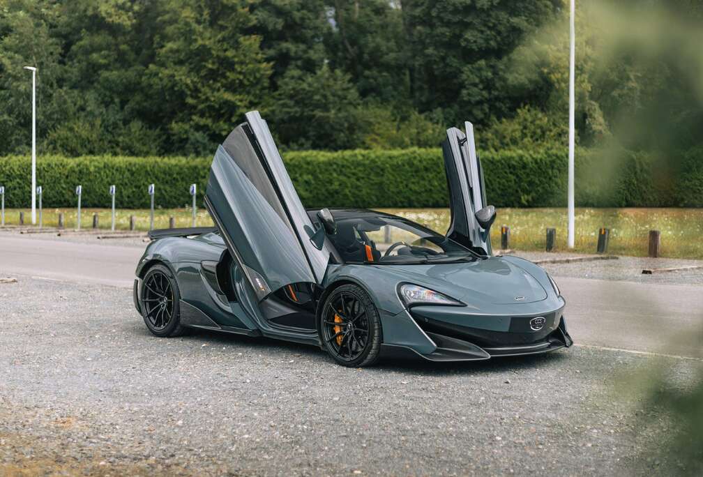 McLaren MSO Chicane EFFECT /Carbon Upgrade PACK MSO / SENNA SEATS / LIFT SYSTEM / VAT Refundable