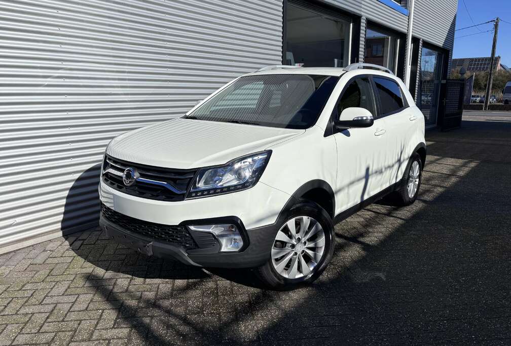 SsangYong 2.0i 2WD Quartz - Navigatie